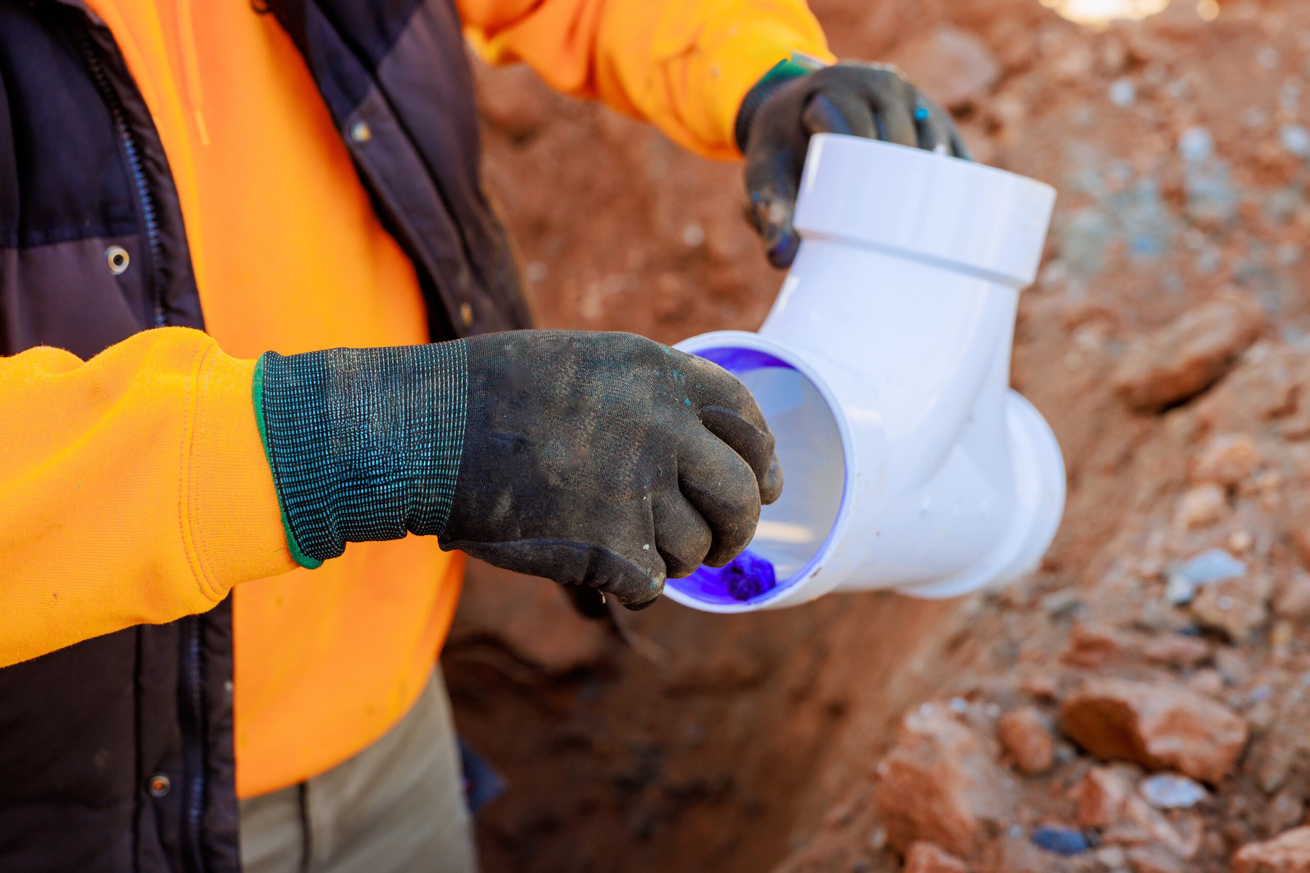 Routine maintenance and emergency call‑out services as part of facilities management